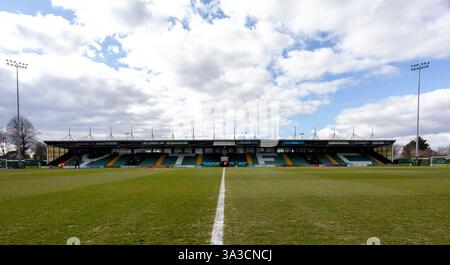 Yeovil, Somerset, Royaume-Uni. 15 mars 2025. Vue générale à l'intérieur de Huish Park avant le match de Ligue nationale au stade Huish Park, Yeovil photo de Martin Edwards/Alamy Live News 07880 707878 crédit : Martin Edwards/Alamy Live News Banque D'Images