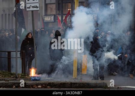 Milan, Italie. 15 mars 2025. Corteo per Dax Piazza XXIV Maggio Milano - Italia - Cronaca Sabato, 14 Marzo, 2025 (Foto di Marco Ottico/Lapresse) procession pour Dax Piazza XXIV Maggio Milan, Italie - Actualités samedi, 15 mars, 2025 (photo de Marco Ottico/Lapresse) crédit : LaPresse/Alamy Live News Banque D'Images