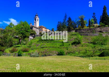 Sanctuaire du Crucifix sur le Mont Sacré Calvaire de Domodossola, un site classé au patrimoine mondial de l'UNESCO, est l'un des plus importants religieux et historiques Banque D'Images