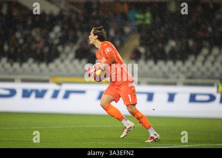 Turin, Italie. 15 mars 2025. Silvestri de l'Empoli FC lors de la Serie A italienne, saison 2024/25, match de football entre Torino FC et Empoli FC le 15 mars 2025, au Stadio Olympic Grande Torino, Turin, Italie. Crédit : Nderim Kaceli/Alamy Live News Banque D'Images