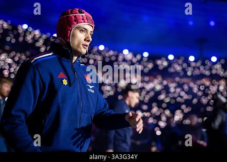 Saint Denis, France. 15 mars 2025. L'aile française Louis bielle-Biarrey fait un geste lors du match international de rugby à xv des six Nations entre la France et l'Écosse au stade de France à Saint-Denis, en banlieue parisienne, le 15 mars 2025. Crédit : Abaca Press/Alamy Live News Banque D'Images