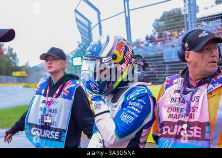 Malbourne, Australie. 19 février 2025. 2/19/2025 - Isack Hadjar (FRA) VCARB 02 RBPT Honda pendant la course de formule 1 Louis Vuitton Australian Grand Prix 2025 ; Albert Park, Melbourne, Australie, du 14 au 16 mars 2025 (photo par Alessio de Marco/Sipa USA) crédit : Sipa USA/Alamy Live News Banque D'Images