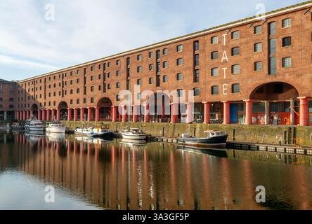 Galerie d'art Tate Liverpool, Albert Dock, Pier Head, Liverpool, Angleterre, ROYAUME-UNI Banque D'Images