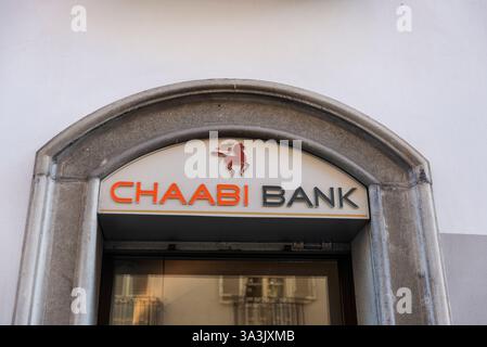 Turin, Italie - 27 novembre 2024 : bureau de la banque Chaabi à Turin ou Torino, Piémont, Italie Banque D'Images