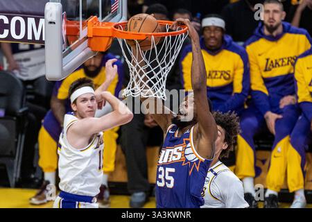 Los Angeles, Californie, États-Unis. 16 mars 2025. Kevin durant, des Phoenix Suns, joue le #35 contre les Lakers de Los Angeles lors d'un match de basket-ball NBA au Crypto.com Arena le dimanche 16 mars 2025 à Los Angeles. (Crédit image : © Ringo Chiu/ZUMA Press Wire) USAGE ÉDITORIAL SEULEMENT! Non destiné à UN USAGE commercial ! Crédit : ZUMA Press, Inc/Alamy Live News Banque D'Images