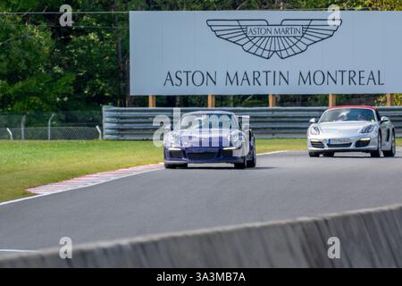 Porsche week-end au circuit Mont-Tremblant, Québec, Montréal, commandité par Aston Martin Montréal. Banque D'Images