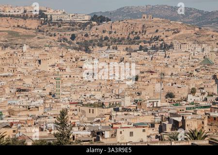 Fès au Maroc. Architecture et culture marocaines. Destinations de voyage au Maroc. Monuments marocains. Visitez le Maroc. Culture arabe. Voyage d'été Banque D'Images
