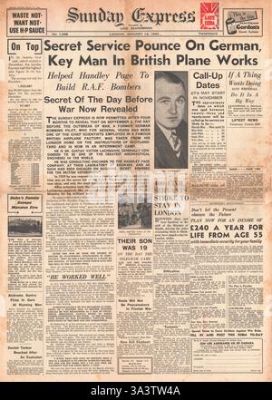 1940 front page Sunday Express Service Secret Handley Page Arrestation Médecin travailleur Gustav Lachmann Banque D'Images