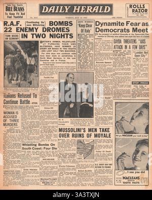 1940 front page Daily Herald Bataille d'Angleterre Banque D'Images