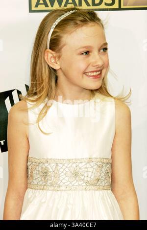9 janvier 2006 - Santa Monica, Californie, USA - Dakota Fanning -.Le 11ème Critics Choice Awards annuels -.SANTA MONICA CIVIC AUDITORIUM -.SANTA MONICA, Californie - .01-09-2006 -. NINA PROMMER/ 2006.K46335NP.(Image Crédit : © Globe Photos/ZUMAPRESS.com) Banque D'Images