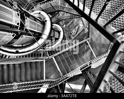Der Aussichtsturm Pyramidenkogel à Kärnten, Österreich, la tour d'observation Pyramidenkogel en Carinthie, Autriche, la tour d'observation Pyramidenkog Banque D'Images