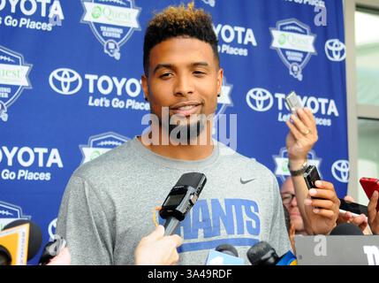 22 juillet 2014 - East Rutherford, New Jersey, U. S - 22 juillet 2014 : le receveur des New York Giants, Odell Beckham Jr (13 ans), s'adresse aux médias avant le début du camp d'entraînement au Quest Diagnostics Training Center, East Rutherford, NJ (crédit image : © Bennett Cohen/ZUMA Wire) Banque D'Images