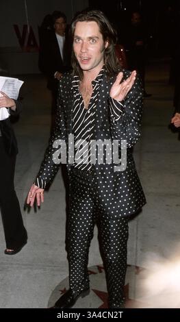 26 mars 2002 - Hollywood, CA, USA - K24506EX : VANITY FAIR OSCAR PARTY ANNUEL.MORTON'S RESTAURANT, WEST HOLLYWOOD, CA 03/24/2002.Rufus Wainwright. ED GELLER/(2002 Image : © Crédit Photos Globe/ZUMAPRESS.com) Banque D'Images