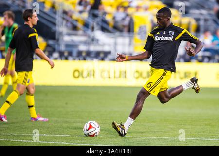 20 septembre 2014 - Columbus, OH, États-Unis d'Amérique - le milieu de terrain de Columbus Crew Tony Tchani (6 ans) s'échauffe avant le match de football de la MLS entre New England Revolution et Columbus Crew au Columbus Crew Stadium, à Columbus OHIO. 20 septembre 2014 - Dorn BYG/CSM(crédit image : © Dorn BYG/Cal Sport Media/ZUMAPRESS.com) Banque D'Images