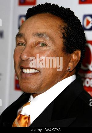 30 octobre 2006 - Grosvenor House Hotel, Londres - SMOKEY ROBINSON.SINGER.Q AWARDS.Grosvenor House Hotel, Londres.30 Octobre 2006.Die19433.K50644.CREDIT (Crédit Image : © Globe Photos/ZUMAPRESS.com) Banque D'Images