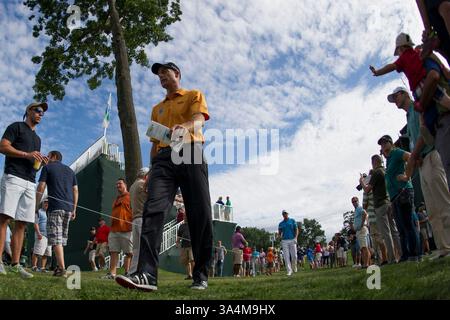 23 août 2014 - Paramus, New Jersey, U. S - 23 août 2014 : Jim Furyk (USA) mène Henrik Stenson (SWE) au 16e tee box lors de la troisième manche du Barclays Fed ex Championship au Ridgewood Country Club à Paramus, NJ Crédit obligatoire : Kostas Lymperopoulos/csm (crédit image : © Kostas Lymperopoulos/Cal Sport Media/ZUMAPRESS.com) Banque D'Images
