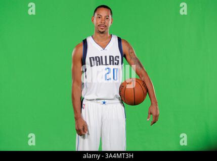29 septembre 2014 : garde des Dallas Mavericks Devin Harris #20 lors de la Journée des médias Dallas Mavericks au American Airlines Center à Dallas, TX(image crédit : © Albert Pena/Cal Sport Media/ZUMAPRESS.com) Banque D'Images