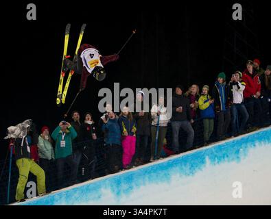 22 janvier 2015 - Kreischberg, Styrie, Autriche - deuxième place Joffery Pollet-Villard, de France, participe à la demi-finale masculine de ski acrobatique du Championnat du monde FIS de ski acrobatique et de snowboard 2015 le 22 janvier 2015 à Kreischberg, Autriche. (Crédit image : © Christian Bruna/ZUMA Wire/ZUMAPRESS.com) Banque D'Images