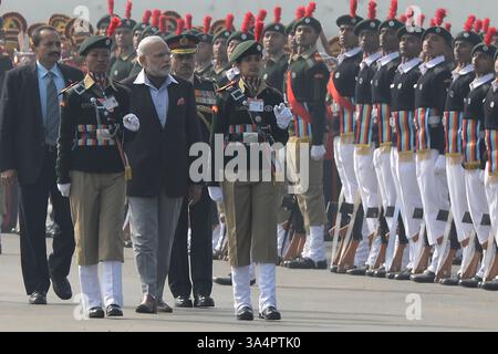 NEW DELHI, INDE â€“janvier 28 : le premier ministre, Shri Narendra Modi inspecte la Garde d’honneur, lors du rassemblement du CNC du premier ministre, à New Delhi. (Photo de Praveen Negii/India Today Group) *** légende locale *** Narendra Modi (crédit image : © India Today/ZUMA Wire) Banque D'Images