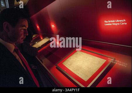 Février 2, 2015 - Royaume-Uni, Royaume-Uni - British Library soirée lancement VIP de leur spectacle Magna Carta . Célébration des 800 ans de la Magna Carta marquée par l'affichage de 4 exemplaires originaux du document historique pour la première fois. (Crédit image : © Nick Cunard/ZUMA Wire) Banque D'Images