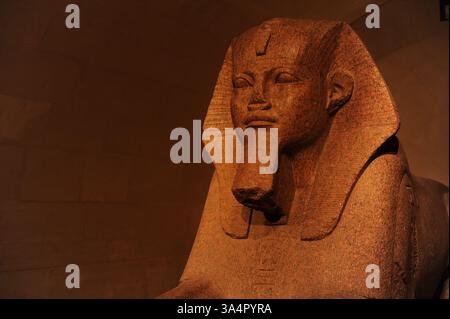 Tanis Sphinx crypte d'art égyptien à l'exposition tutancamon au musée du Louvre à Paris Banque D'Images