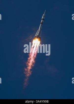 COSMODROME DE BAÏKONOUR, KAZAKHSTAN - 23 mars 2024 - Une fusée Soyouz MS-25 se lance vers la Station spatiale internationale avec l'astronaute T de l'expédition 71 de la NASA Banque D'Images