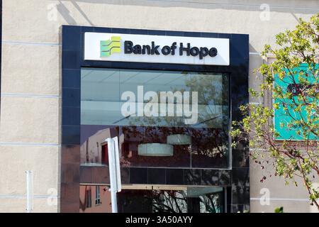 Bank of Hope, une institution financière au service de la communauté coréo-américaine, située dans le quartier Koreatown de Los Angeles, en Californie Banque D'Images