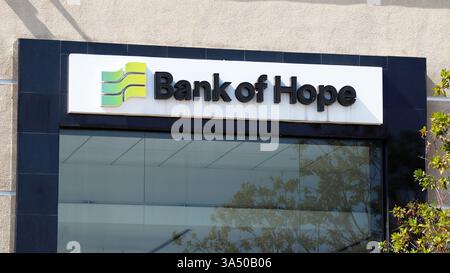 Bank of Hope, une institution financière au service de la communauté coréo-américaine, située dans le quartier Koreatown de Los Angeles, en Californie Banque D'Images