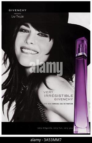 2006 publicité pour Givenchy Very Irresistible eau de parfum, avec l'actrice Liv Tyler Banque D'Images