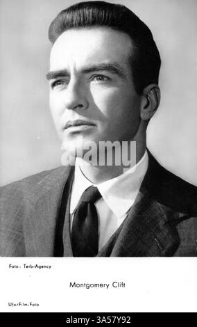 Une carte postale antique mettant en vedette l'acteur américain Montgomery Clift , publiée en Allemagne, vers les années 1950 USAGE ÉDITORIAL EXCLUSIF Banque D'Images