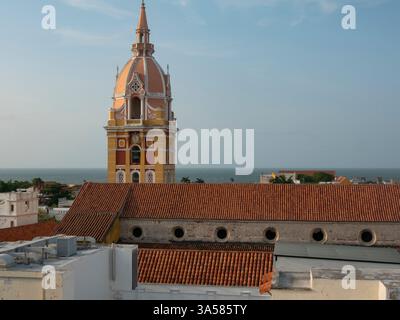Vue du dôme de la cathédrale de Carthagène ou Catedral de Santa Catalina de Alejandria, Carthagène, Colombie Banque D'Images
