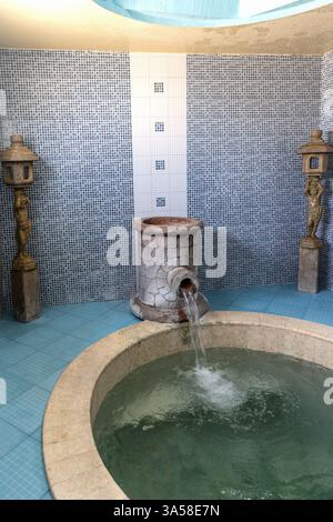 Sources thermales Agkistro Serres Macédoine Grèce, vieux bain turc, hammam byzantin, hôtel et spa chaud détente. Banque D'Images