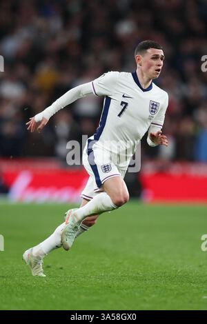 LONDRES, Royaume-Uni - 21 mars 2025 : Phil Foden, de l'Angleterre, lors du match du groupe K qualificatif pour la Coupe du monde de la FIFA opposant l'Angleterre et l'Albanie au stade de Wembley (crédit : Craig Mercer/ Alamy Live News) Banque D'Images
