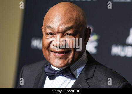 Las Vegas, États-Unis. 20 mars 2025. (DOSSIER) George Foreman mort à 76 ans. George Edward Foreman Sr. est parti paisiblement le 21 mars 2025, entouré d'êtres chers. LAS VEGAS, NEVADA, États-Unis - MAI 03 : le boxeur professionnel américain, entrepreneur, ministre et auteur George Foreman arrive au gala Hublot x WBC 'Night of Champions' qui se tient à encore au Wynn Las Vegas le 3 mai 2019 à Las Vegas, Nevada, États-Unis. (Photo de Xavier Collin/image Press Agency) crédit : image Press Agency/Alamy Live News Banque D'Images