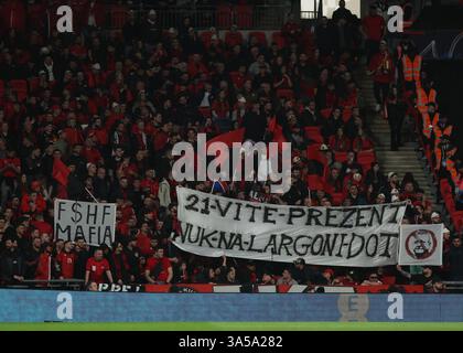 Londres, Royaume-Uni. 21 mars 2025. Supporters albanais lors du match de qualification européen de la Coupe du monde de la FIFA au stade de Wembley à Londres. Le crédit photo devrait se lire : Paul Terry/Sportimage crédit : Sportimage Ltd/Alamy Live News Banque D'Images