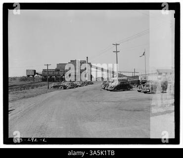 Une vue de la mine Victory de la Pyramid Coal Company, qui est en exploitation depuis 1943. La mine est située dans le comté de Vigo, dans l'Indiana, et traite le charbon pour l'économie locale. Archives nationales à College Park - photos fixes. Banque D'Images