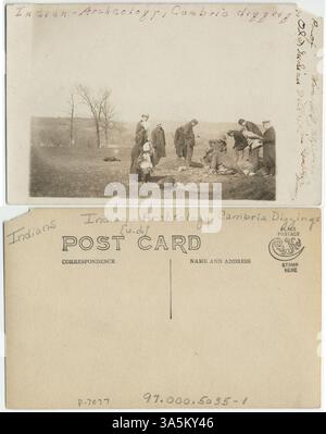 Le professeur Newton Winchell fouille l'ancien village indien de Cambria, Minnesota. Le site, situé à 25 km au nord-ouest de Mankato, a été une découverte archéologique importante au début du XXe siècle. Banque D'Images