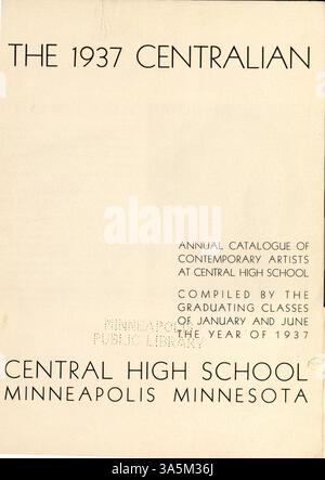 L'édition 1937 de l'annuaire de la Central High School, « Centralian », présente les étudiants, les enseignants, les clubs, l'athlétisme, et les événements scolaires de l'année scolaire 1936-1937. Il s'agit d'un enregistrement historique des activités de l'école pendant cette période. Banque D'Images