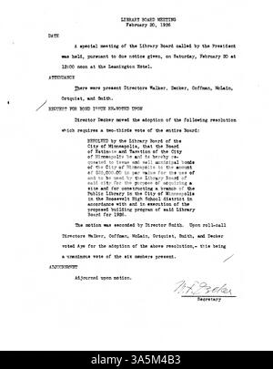 Le procès-verbal de la réunion de 1926 du conseil d'administration de la Bibliothèque publique de Minneapolis, soulignant les décisions prises au cours de l'année. Banque D'Images
