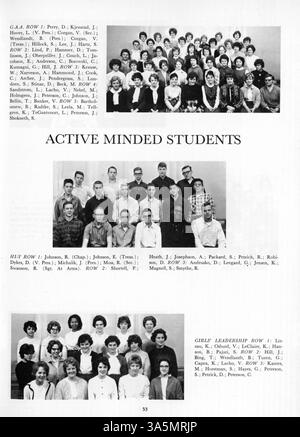L'annuaire 1963 South High, Tiger, relate les expériences des élèves, des enseignants, des équipes sportives et des clubs au cours de l'année scolaire 1962-1963/09, mettant l'accent sur l'impact des élèves afro-américains sur la culture et les activités de l'école. Banque D'Images