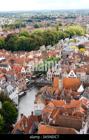 Bruges vu d'en haut : Burg Square et charme médiéval - Super Sharp & Gigapixel Banque D'Images