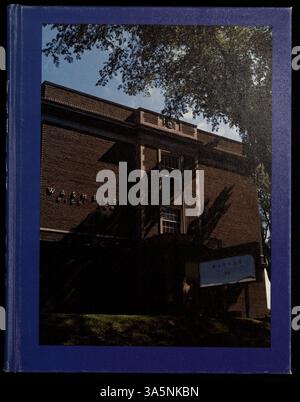L'annuaire « Wahian » de 1976 au lycée de Washburn reprend les moments clés de l'année scolaire 1975-1976 avec des étudiants, des enseignants, des clubs, des clubs, et un focus sur l'histoire afro-américaine. Banque D'Images