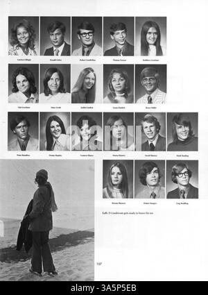 L'édition 1972 de l'annuaire 'Contrails' de Lindbergh High School capture les points forts des étudiants, des professeurs et des activités parascolaires au cours de l'année scolaire 1971-1972. Banque D'Images