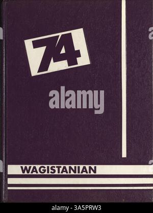 L'annuaire Wagistanian 1974 de Southwest High School documente l'année scolaire 1973-1974 en mettant l'accent sur la vie étudiante, l'athlétisme, les clubs et les réalisations académiques, en mettant l'accent sur l'histoire afro-américaine. Banque D'Images