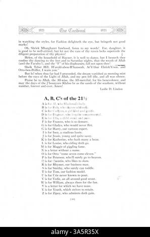 Cette édition 1921 de l’annuaire Cardinal met en lumière les étudiants, les professeurs, l’athlétisme, les clubs et les événements importants d’East High tout au long de l’année scolaire 1920-1921. Banque D'Images
