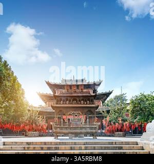 Bâtiments traditionnels chinois anciens, Mengzi, Yunnan, Chine. Banque D'Images