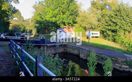 Écluse de Saltford sur la rivière Avon, village de Saltford, près de Bristol, sud-ouest de l'Angleterre. Prise mars 2025 hiver / printemps Banque D'Images
