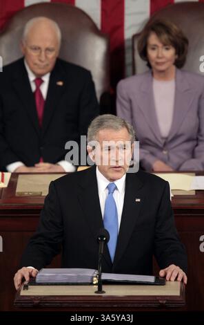28 janvier 2008 - le président George W. Bush prononce son discours annuel sur l'état de l'Union lors d'une session conjointe du Congrès dans la chambre des représentants des États-Unis, le lundi 28 janvier 2008, à Washington, DC. (Chuck Kennedy/MCT) (crédit image : © Chuck Kennedy/MCT/ZUMAPRESS.com) Banque D'Images