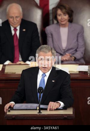 28 janvier 2008 - le président George W. Bush prononce son discours annuel sur l'état de l'Union lors d'une session conjointe du Congrès dans la chambre des représentants des États-Unis, le lundi 28 janvier 2008, à Washington, DC. (Chuck Kennedy/MCT) (crédit image : © Chuck Kennedy/MCT/ZUMAPRESS.com) Banque D'Images