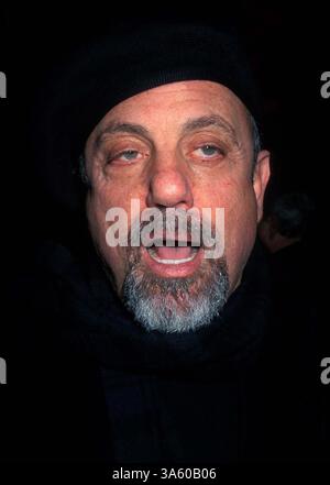 Janvier 1, 2011 - 12/11/00 NEW YORK. OUVERTURE DU GRAND MAGASIN LOUIS VUITTON SUR LA CINQUIÈME AVENUE. HENRY MCGEE/ K20645HMC.Â©2000(crédit image : © Globe photos/ZUMAPRESS.com) Banque D'Images